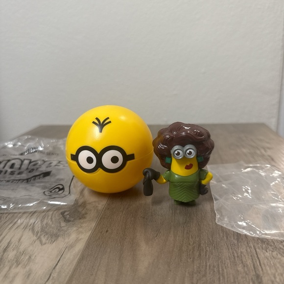 McDonald’s Minion Happy Meal Toy - Picture 1 of 5
